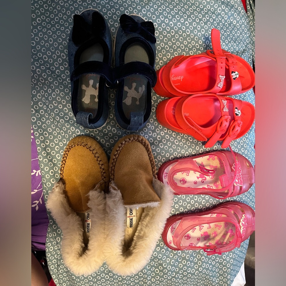 Bundle toddler girl shoes size 9!! 3 pairs